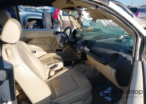 2004 Volkswagen New Beetle Gls from USA, damaged, VIN 3VWCM31Y44M337388